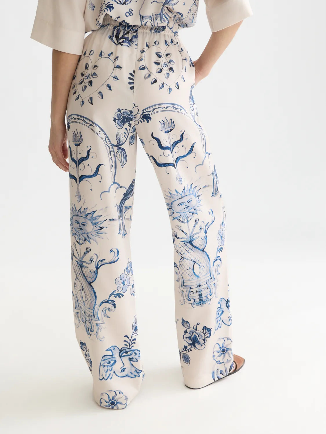 Scotch & Soda x Royal Delft Gia Mid-Rise Wide-Leg Printed Pants