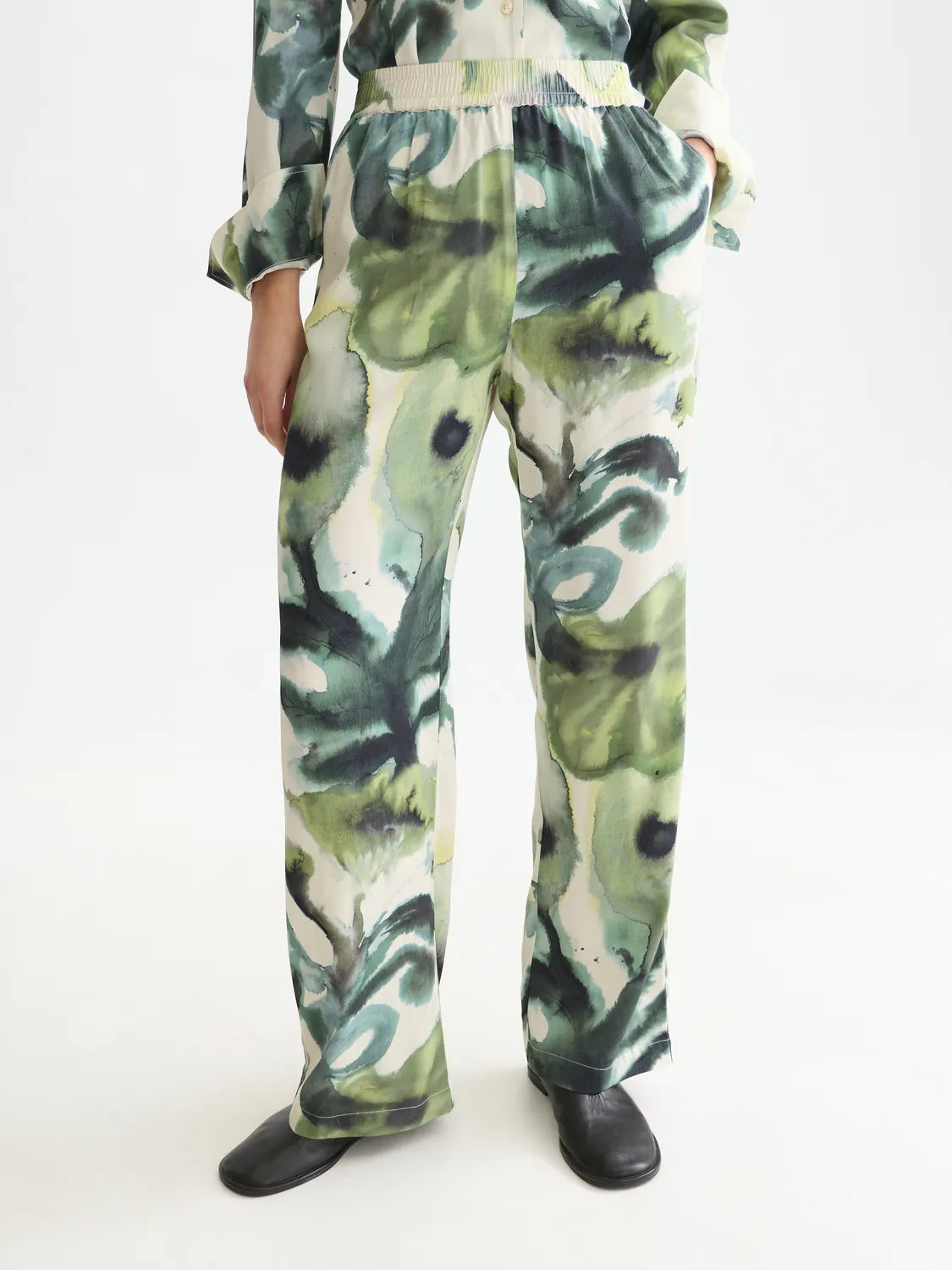 Gia - Mid-Rise Wide-Leg Printed Pull-On Pants
