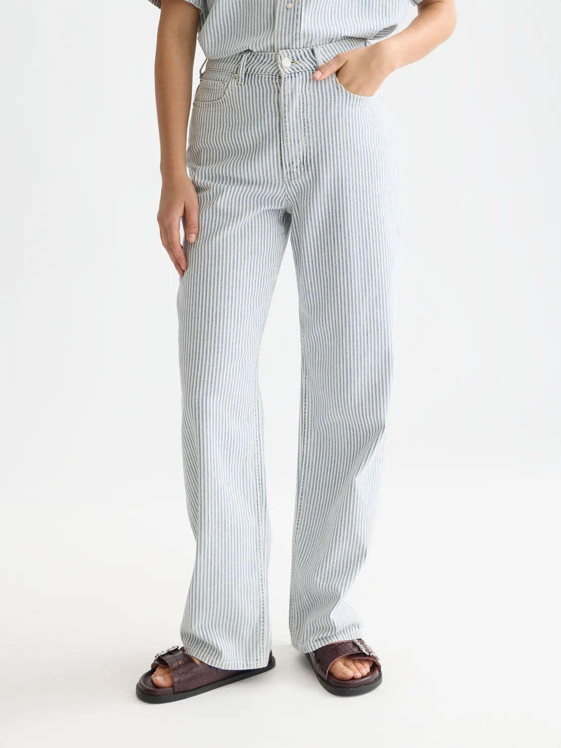 The Ripple Straight Jeans