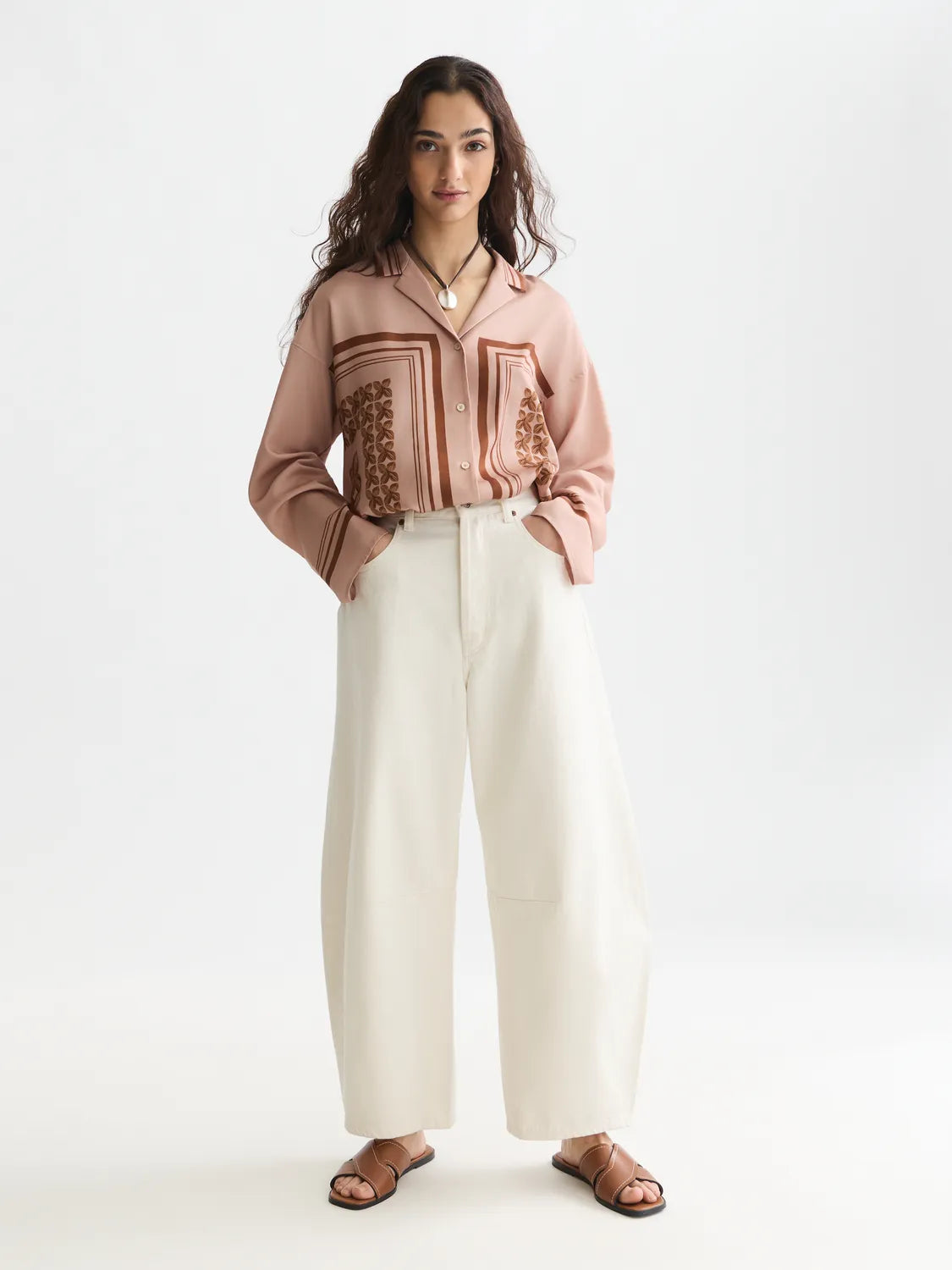 Eve Barrel Leg — Porcelain White
