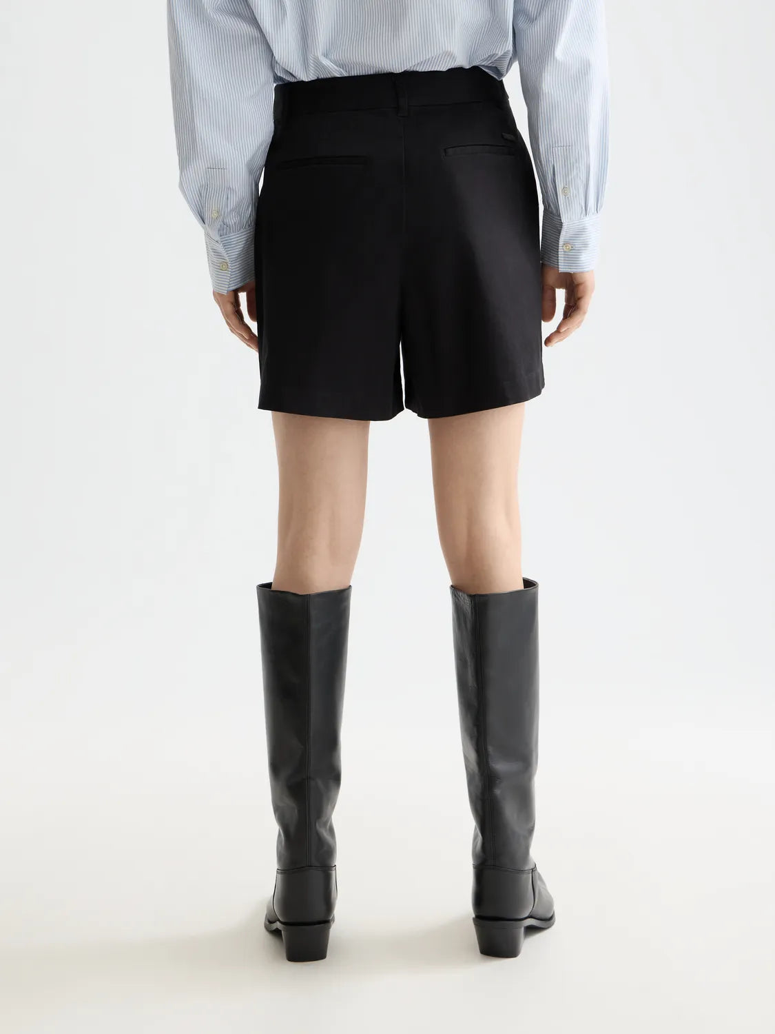 Essentials — Abott Chino Short